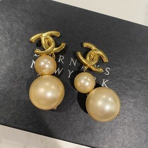 Chanel Elegant Clip-on Pearl Earrings